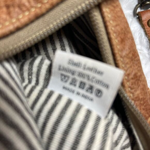 Heartstrings weathered leather tan extra large tote antique tone hardwares. - Picture 11 of 14